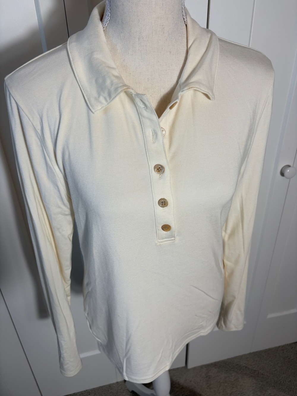 Classic Cream Long-Sleeve Polo Top - Picture 2 of 6